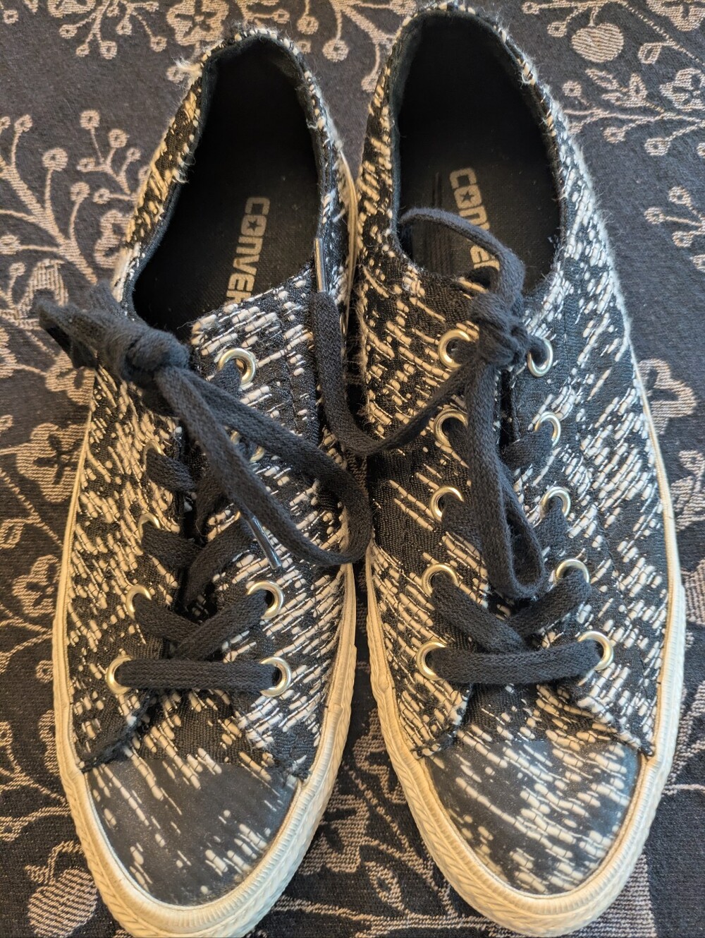Converse All Star Sneakers Size 6